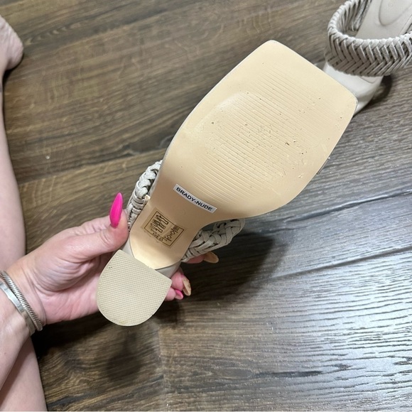 AZALEA WANG TAKE ME ON A VACA STILETTO SANDAL IN NUDE size 8.5 - Picture 9 of 9